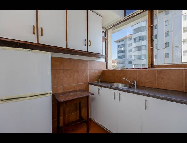 0.5 BEDROOM APARTMENT TO LET IN RONDEBOSCH